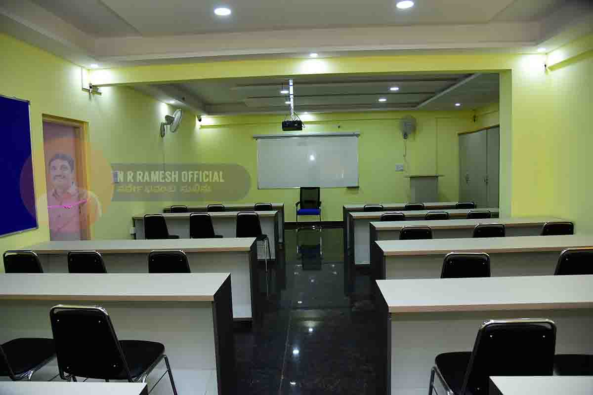 Sardar Vallabhbhai Academy – Free World-Class Civil Services Training